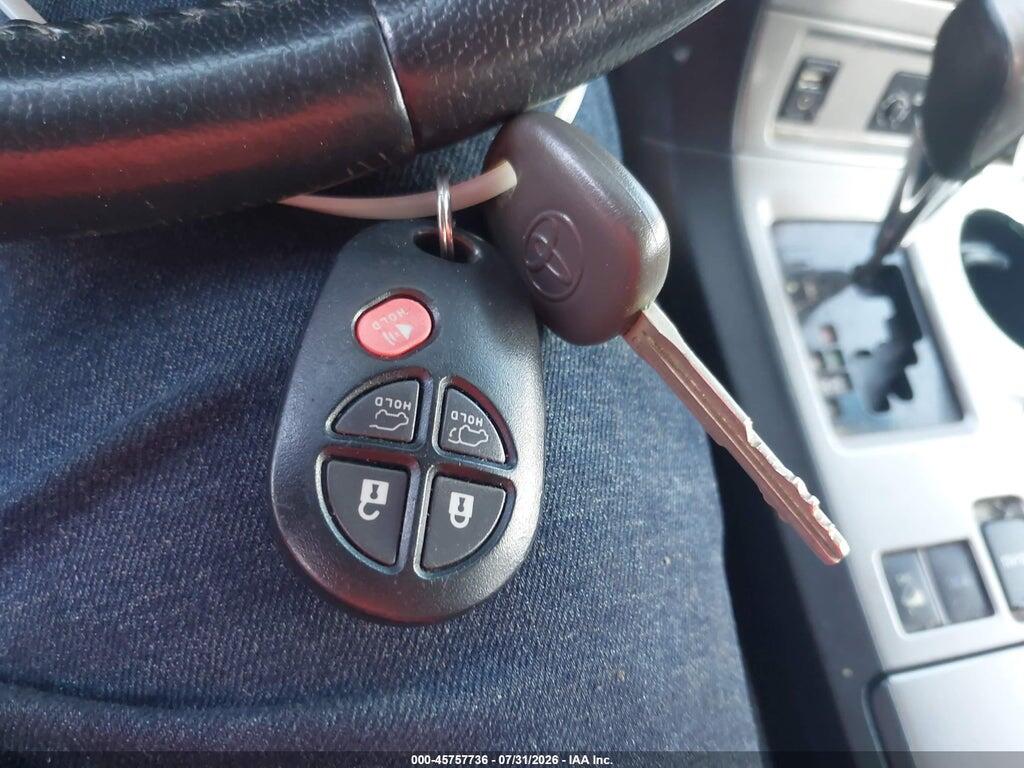 5TDBK3EH5BS084044 2011 TOYOTA HIGHLANDER photo no. 11