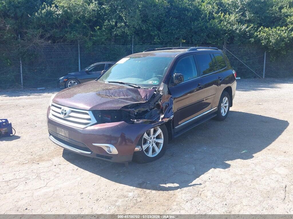 5TDBK3EH3BS041032 2011 TOYOTA HIGHLANDER photo no. 2