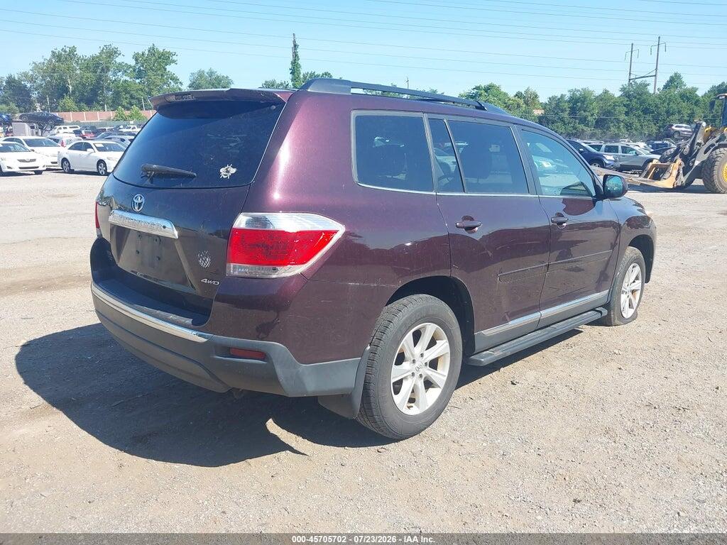 5TDBK3EH3BS041032 2011 TOYOTA HIGHLANDER photo no. 4