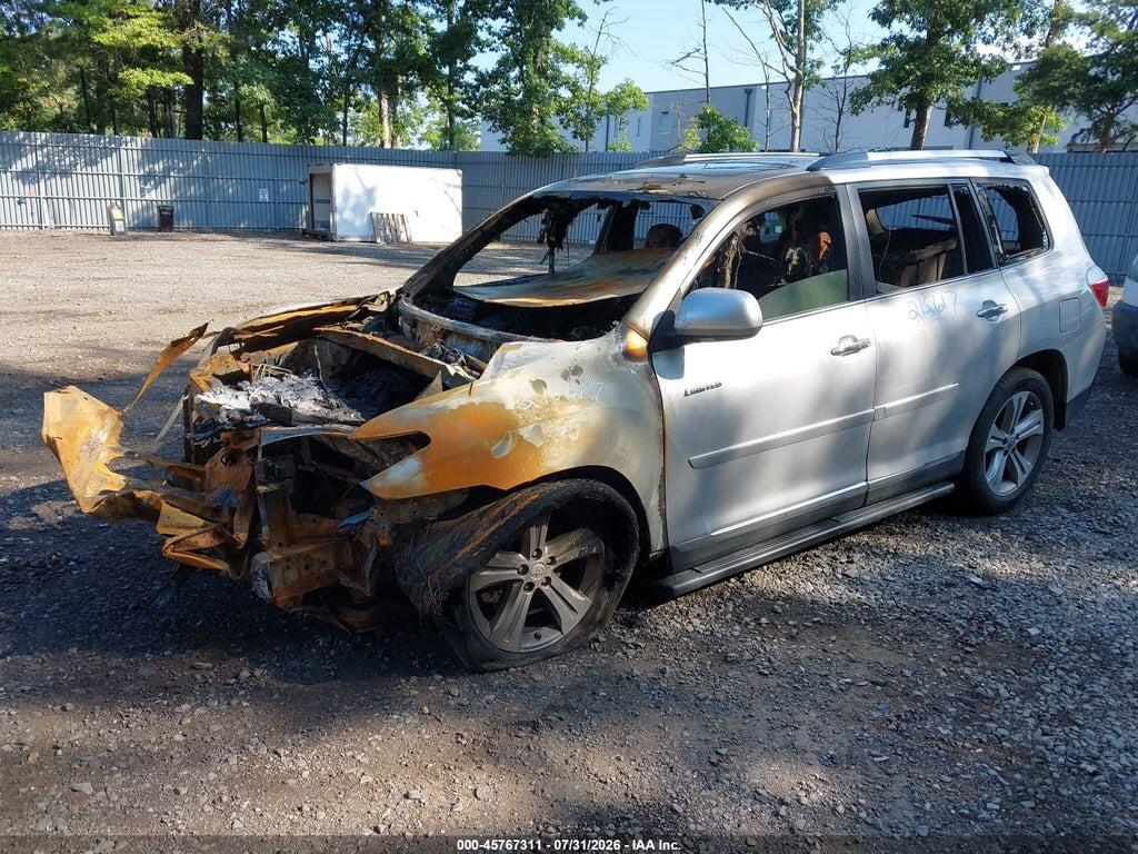 5TDDK3EH6BS043978 2011 TOYOTA HIGHLANDER photo no. 2