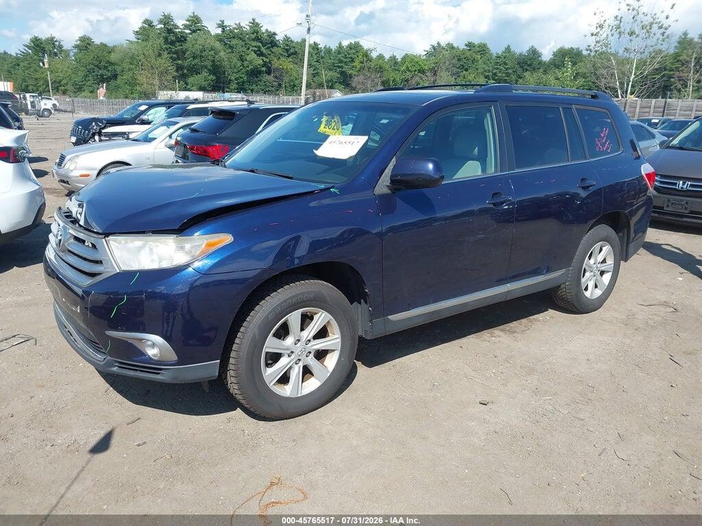 5TDBK3EH6BS050890 2011 TOYOTA HIGHLANDER photo no. 2