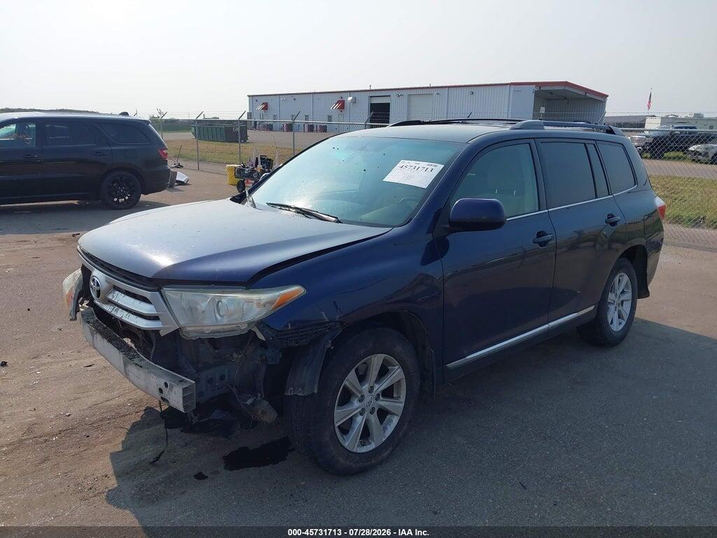 5TDBK3EH1BS059965 2011 TOYOTA HIGHLANDER photo no. 2
