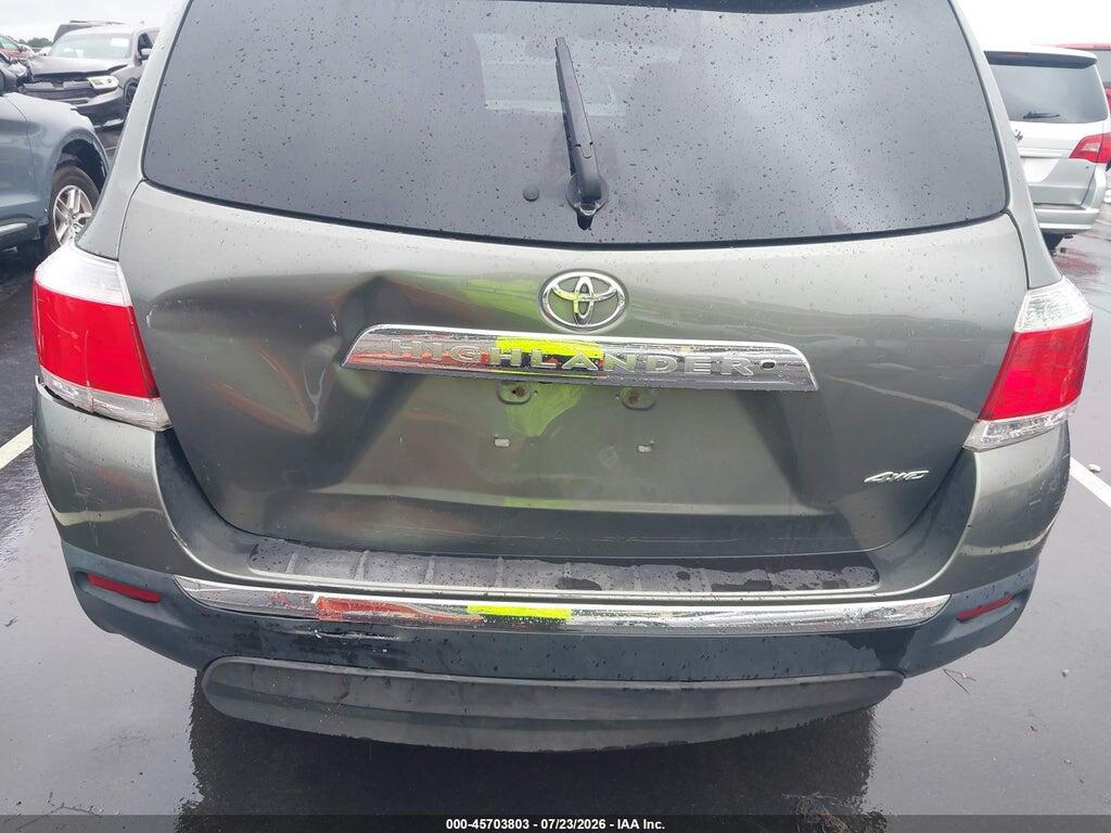 5TDBK3EH4BS049723 2011 TOYOTA HIGHLANDER photo no. 6