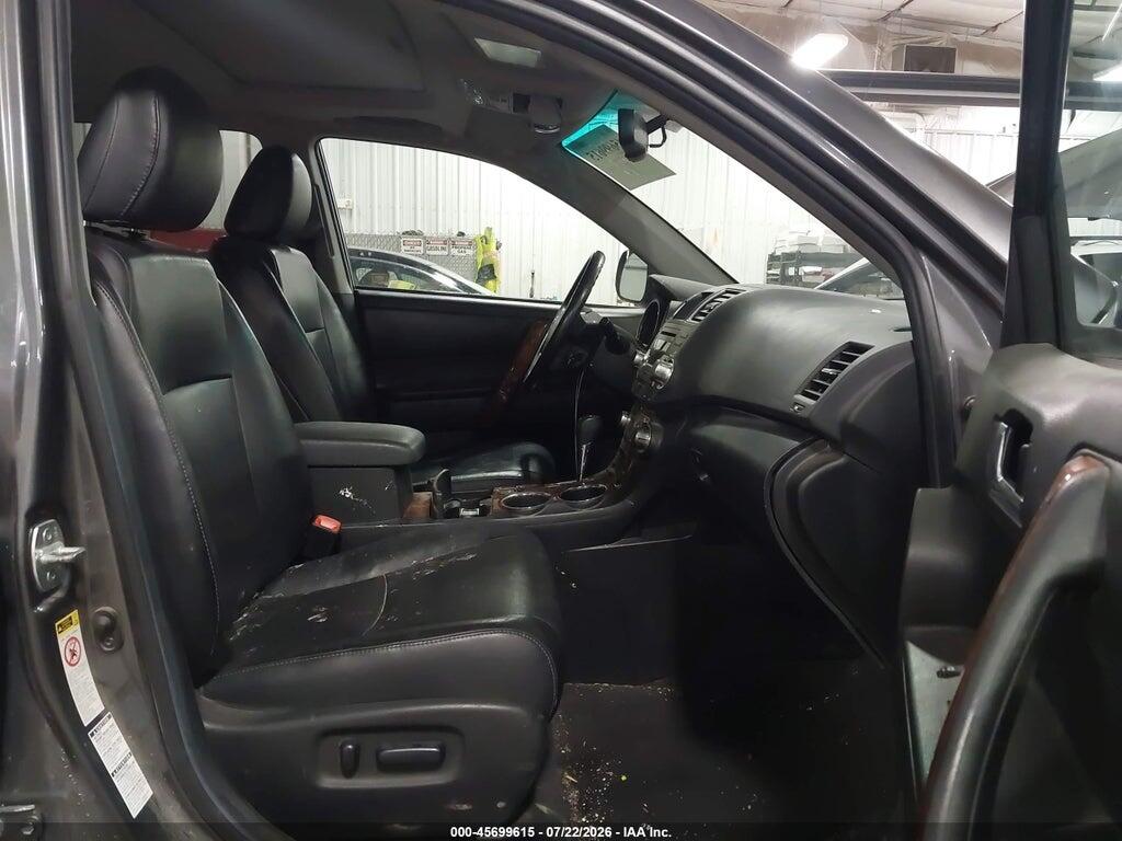 5TDDK3EH4BS044384 2011 TOYOTA HIGHLANDER photo no. 5