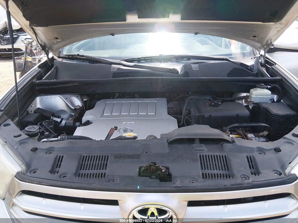 5TDBK3EH4BS055697 2011 TOYOTA HIGHLANDER photo no. 10
