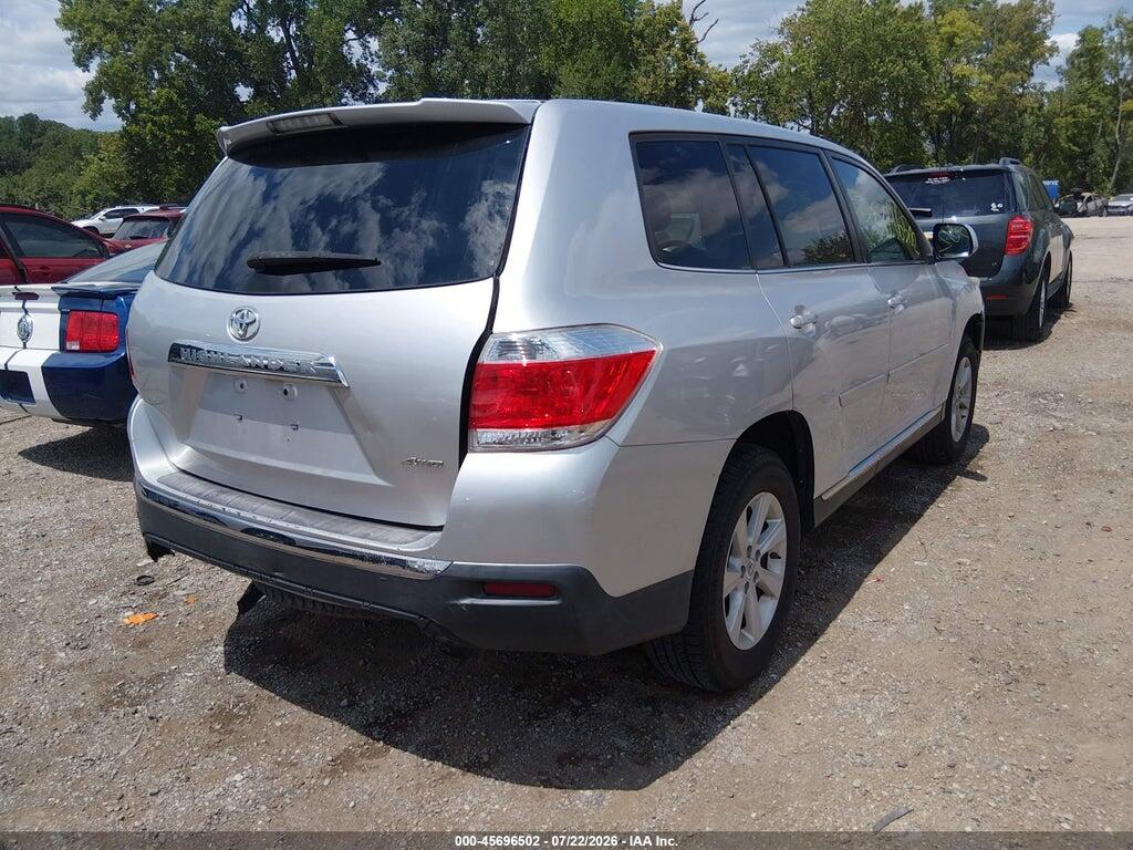 5TDBK3EH4BS055697 2011 TOYOTA HIGHLANDER photo no. 4