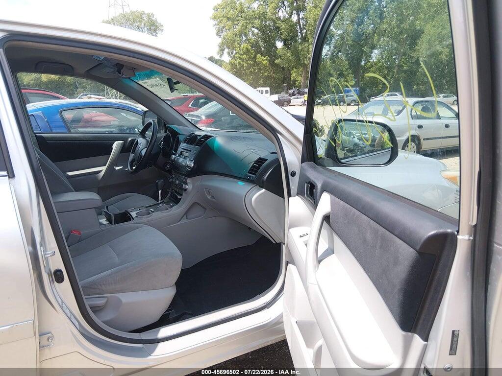 5TDBK3EH4BS055697 2011 TOYOTA HIGHLANDER photo no. 5