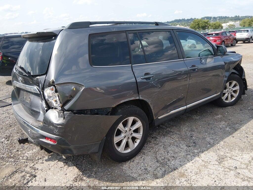 5TDBK3EH9BS067294 2011 TOYOTA HIGHLANDER photo no. 4