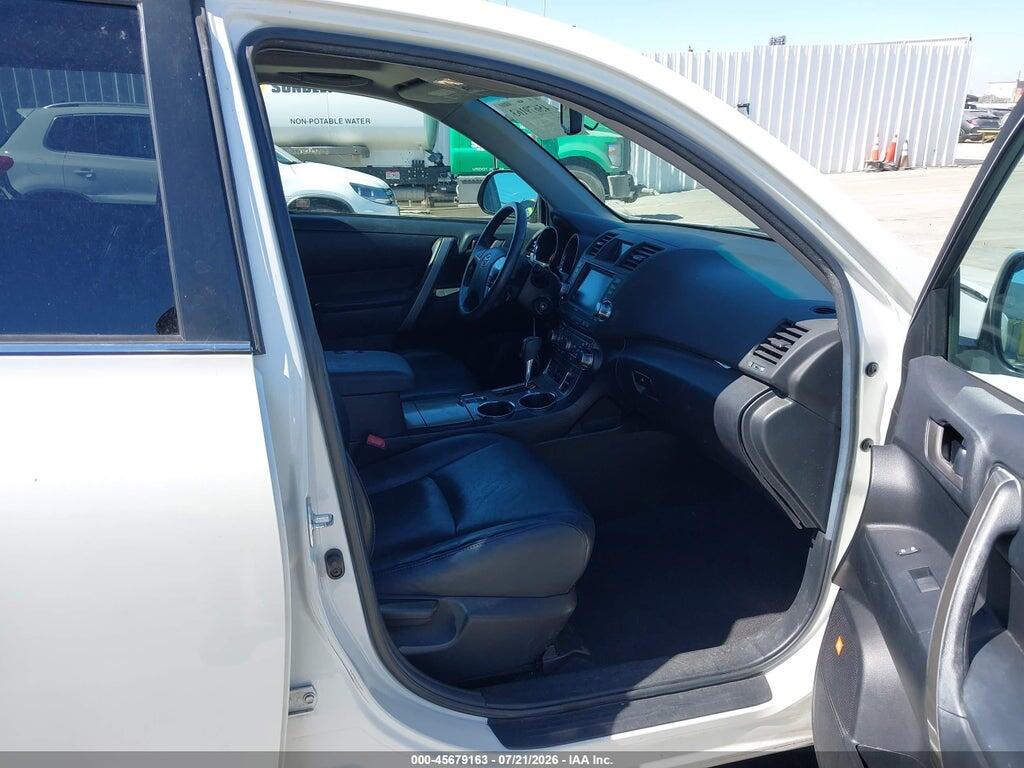5TDZK3EHXBS049269 2011 TOYOTA HIGHLANDER photo no. 5