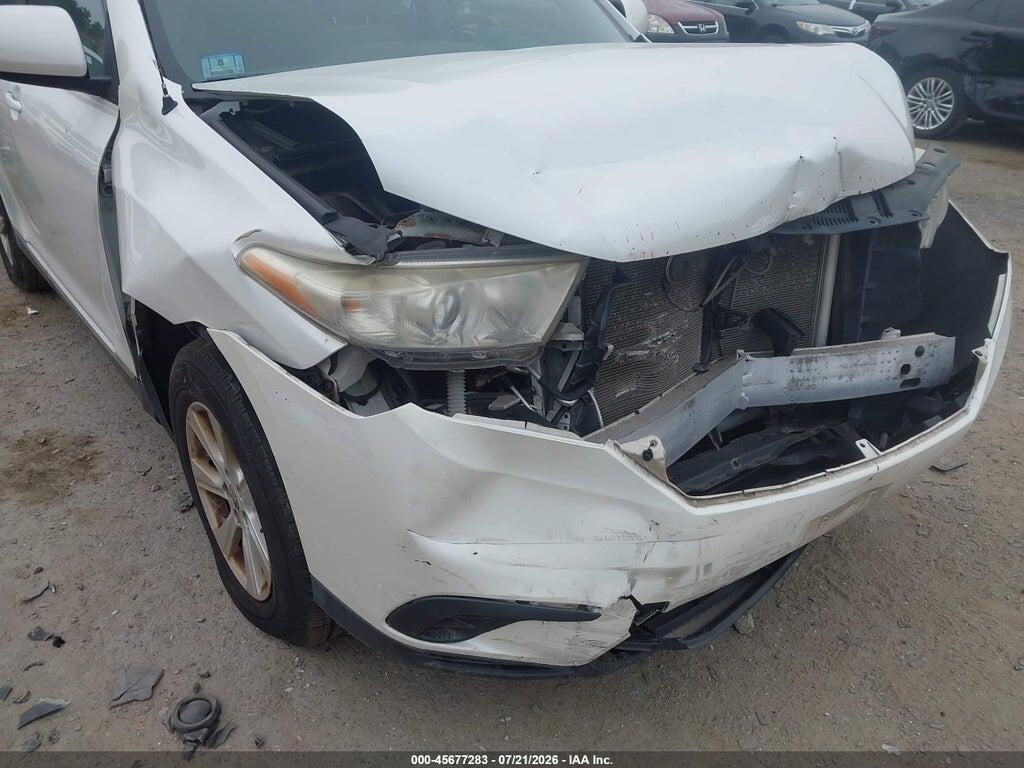 5TDZK3EH2BS049752 2011 TOYOTA HIGHLANDER photo no. 6