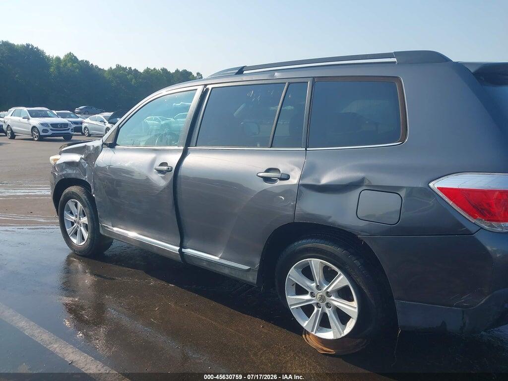 5TDBK3EH3BS079036 2011 TOYOTA HIGHLANDER photo no. 6