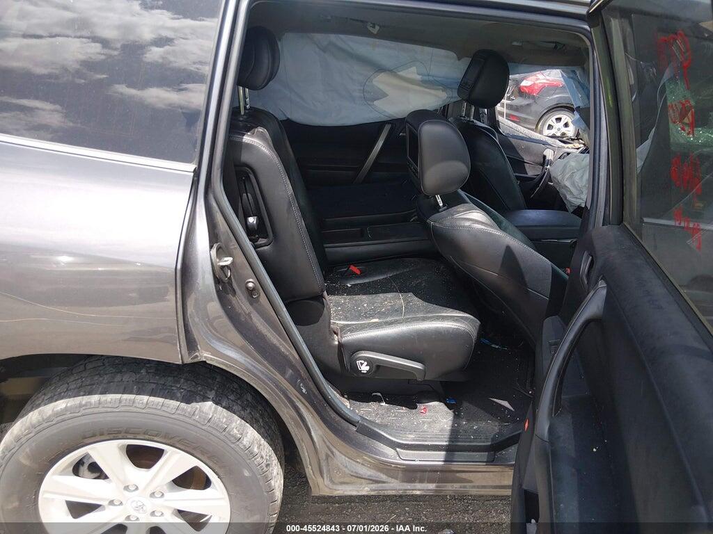 5TDBK3EH1BS079648 2011 TOYOTA HIGHLANDER photo no. 8
