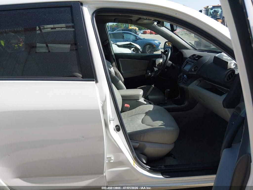 2T3DK4DV9BW040746 2011 TOYOTA RAV4 photo no. 5