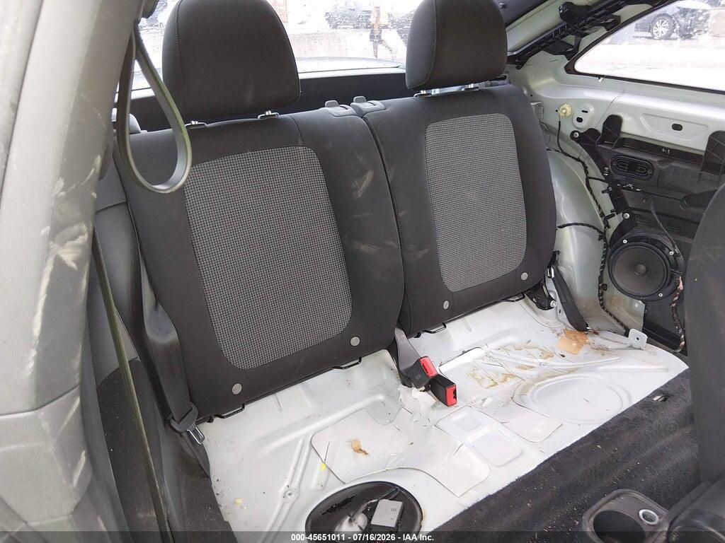 3VWF17AT3HM613065 2017 VOLKSWAGEN BEETLE photo no. 8