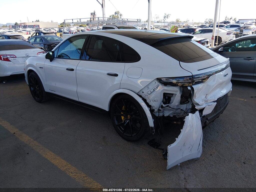 WP1BE2AY0MDA44202 2021 PORSCHE CAYENNE E-HYBRID COUPE photo no. 3