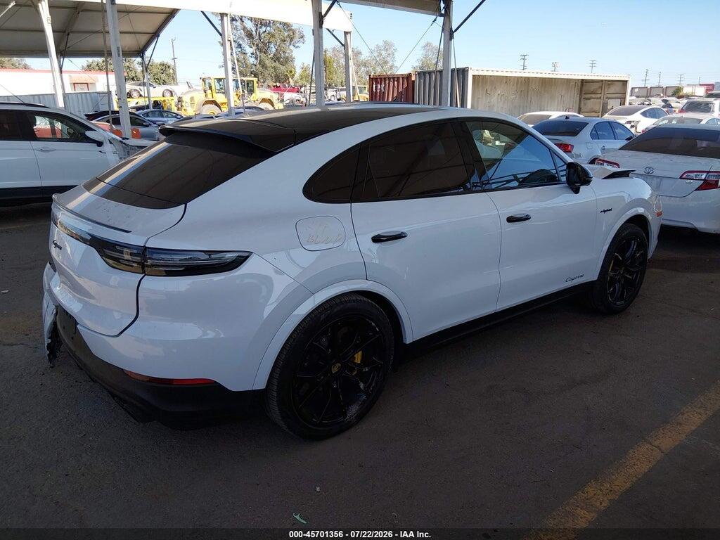 WP1BE2AY0MDA44202 2021 PORSCHE CAYENNE E-HYBRID COUPE photo no. 4