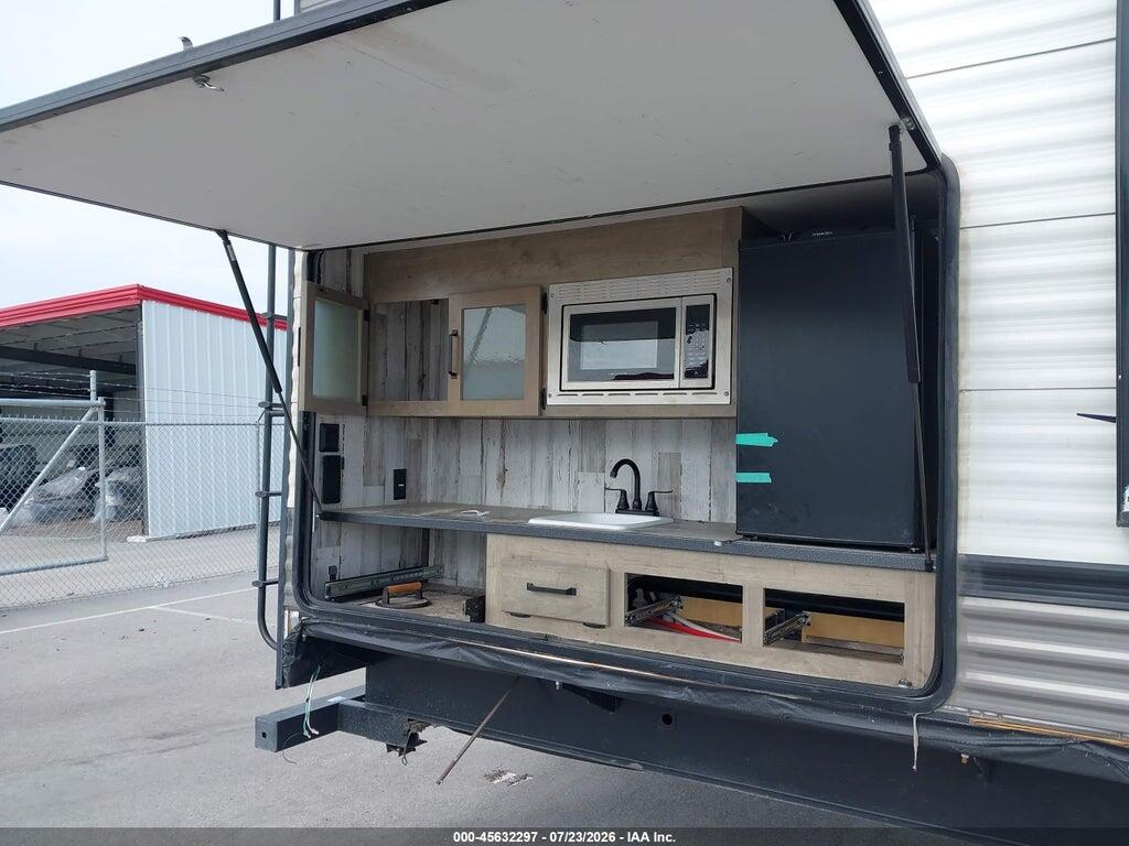 4X4TPUH29MP092321 2021 PUMA 32RBFQ photo no. 8