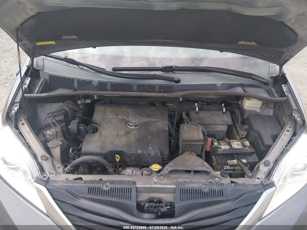 5TDKK3DC1BS030066 2011 TOYOTA SIENNA photo no. 10