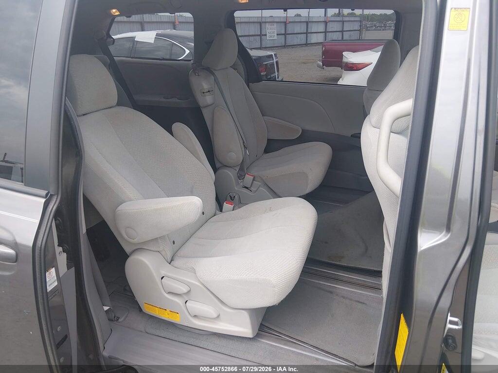 5TDKK3DC1BS030066 2011 TOYOTA SIENNA photo no. 8