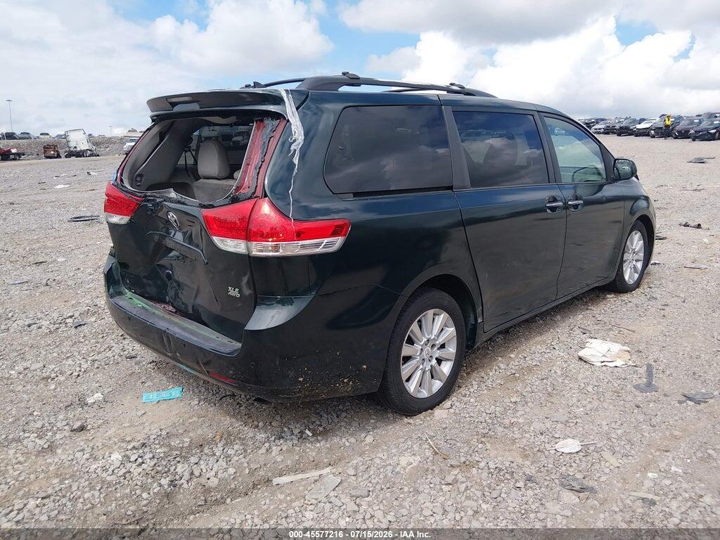 5TDDK3DCXBS007331 2011 TOYOTA SIENNA photo no. 4