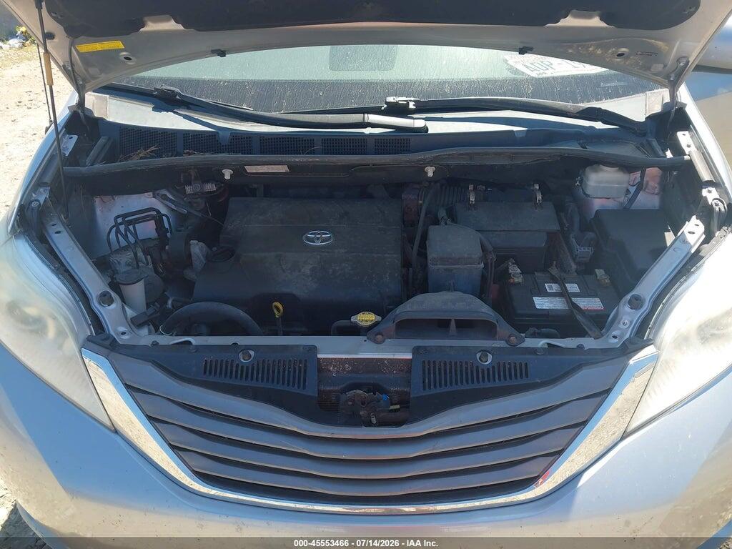 5TDYK3DC0BS026228 2011 TOYOTA SIENNA photo no. 10