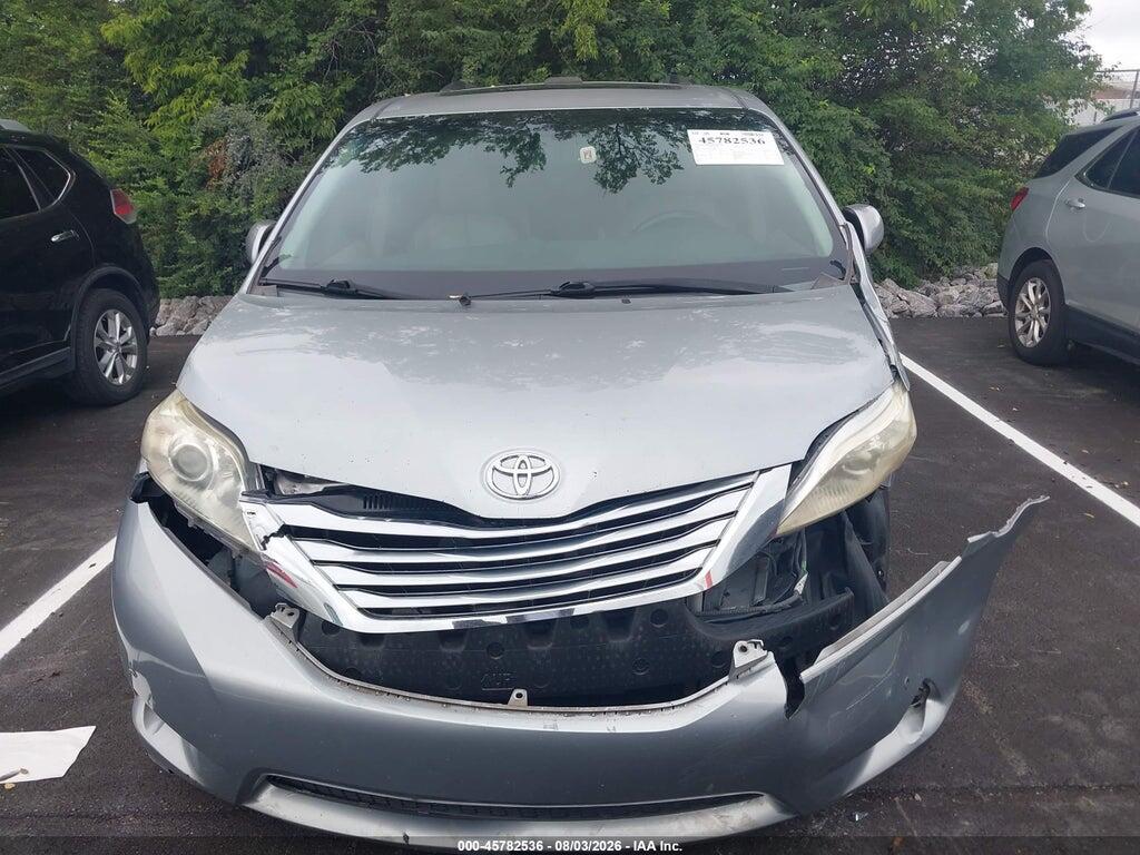 5TDYK3DC8BS043567 2011 TOYOTA SIENNA photo no. 12