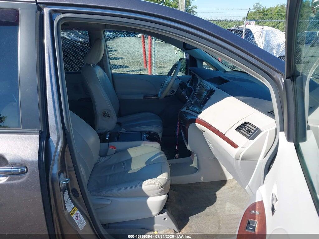 5TDDK3DC1BS020534 2011 TOYOTA SIENNA photo no. 5