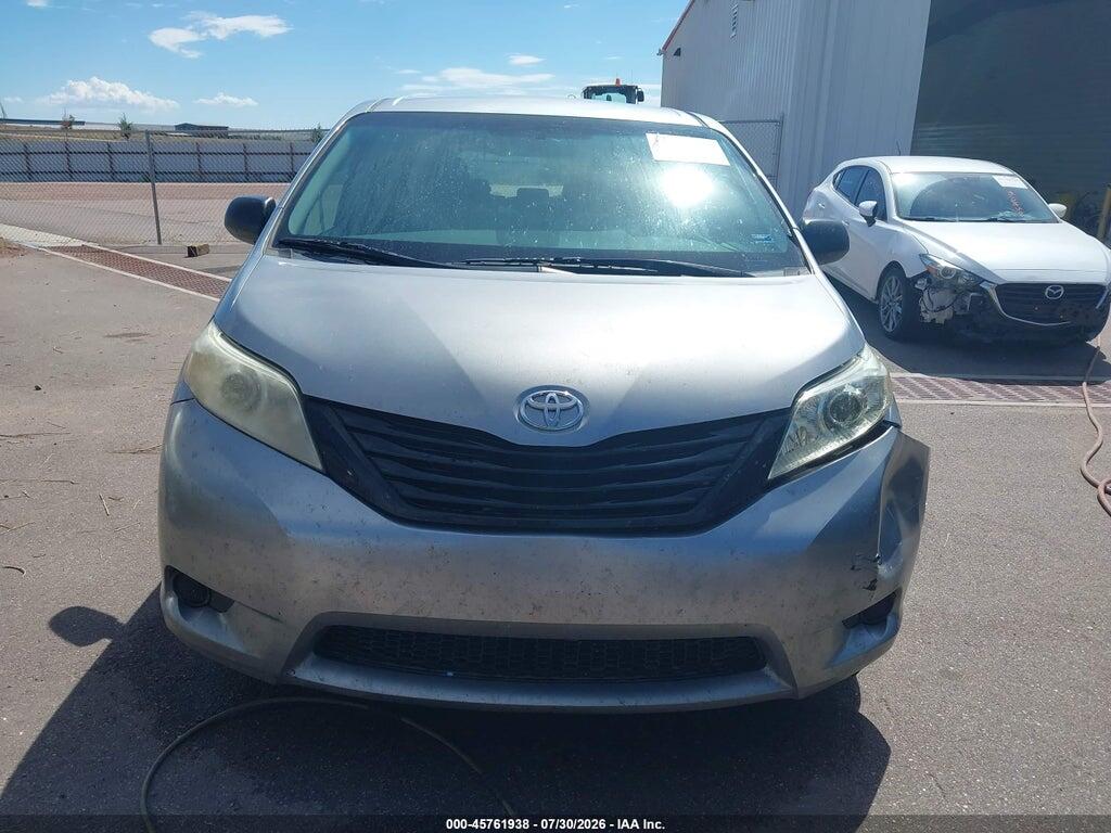 5TDKA3DC3BS003048 2011 TOYOTA SIENNA photo no. 12