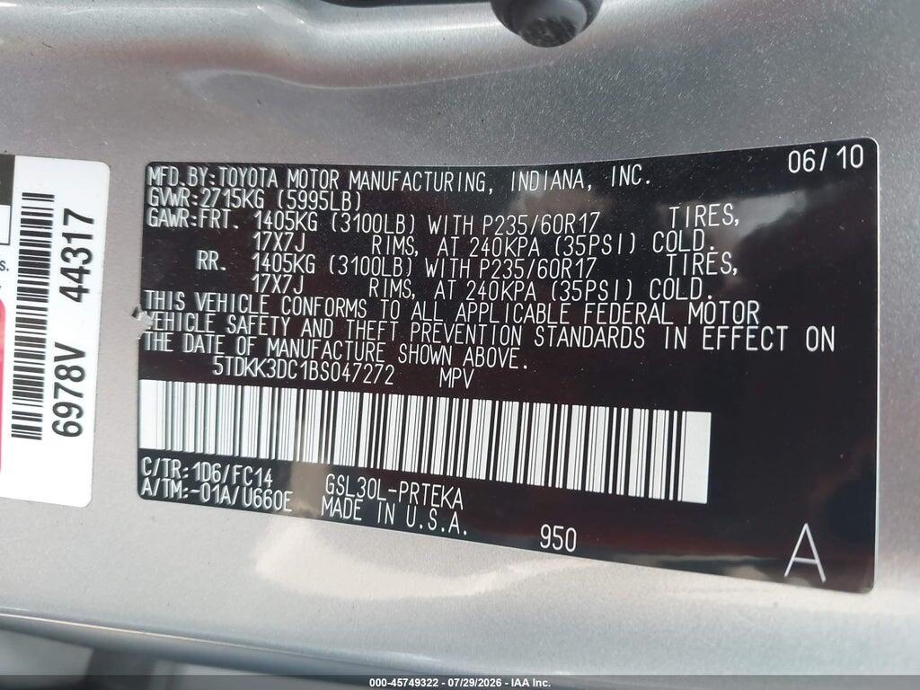 5TDKK3DC1BS047272 2011 TOYOTA SIENNA photo no. 9