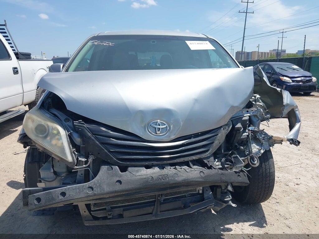 5TDKK3DC8BS140063 2011 TOYOTA SIENNA photo no. 12