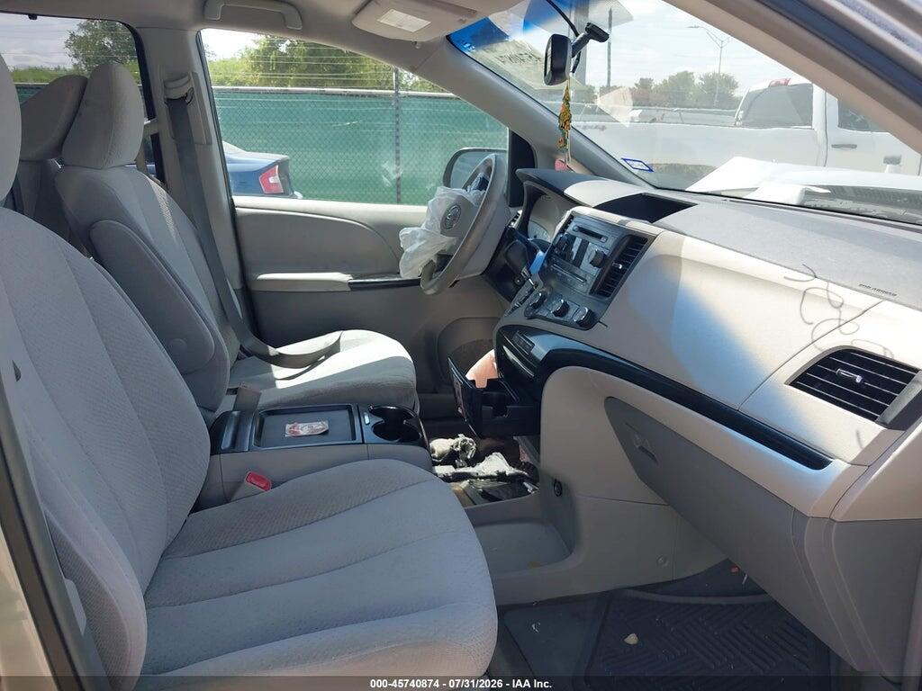 5TDKK3DC8BS140063 2011 TOYOTA SIENNA photo no. 5