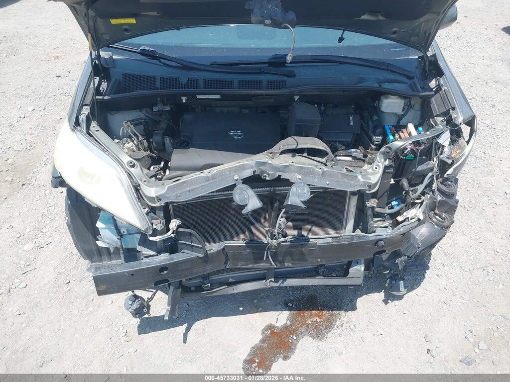 5TDYK3DC9BS100407 2011 TOYOTA SIENNA photo no. 10