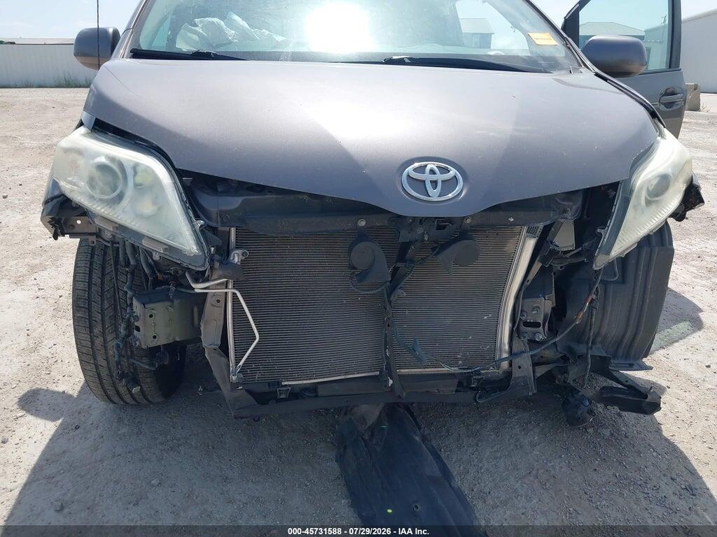 5TDDK3DC5BS021718 2011 TOYOTA SIENNA photo no. 6