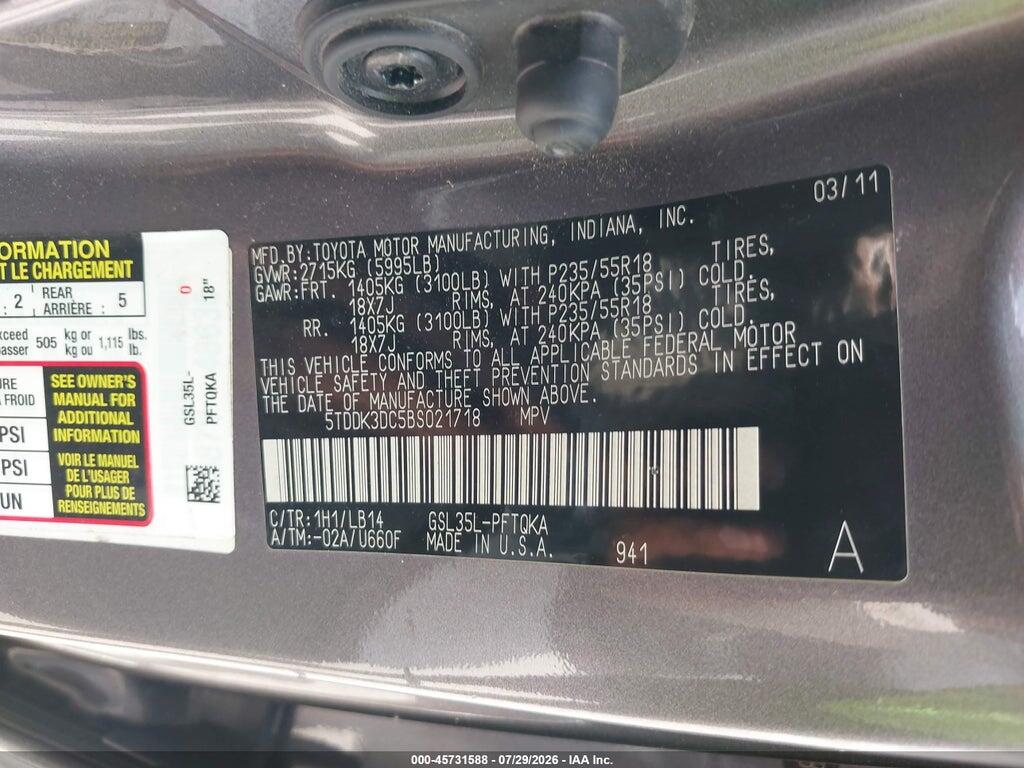 5TDDK3DC5BS021718 2011 TOYOTA SIENNA photo no. 9