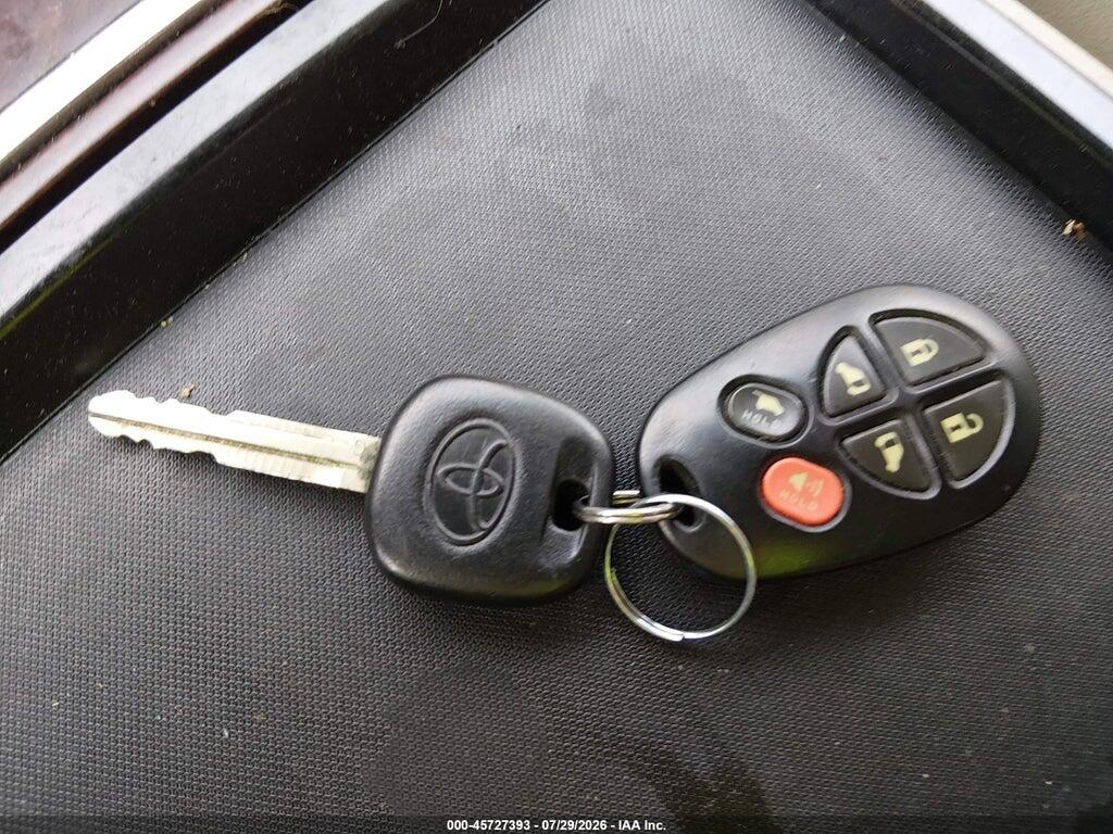 5TDYK3DC6BS053451 2011 TOYOTA SIENNA photo no. 11