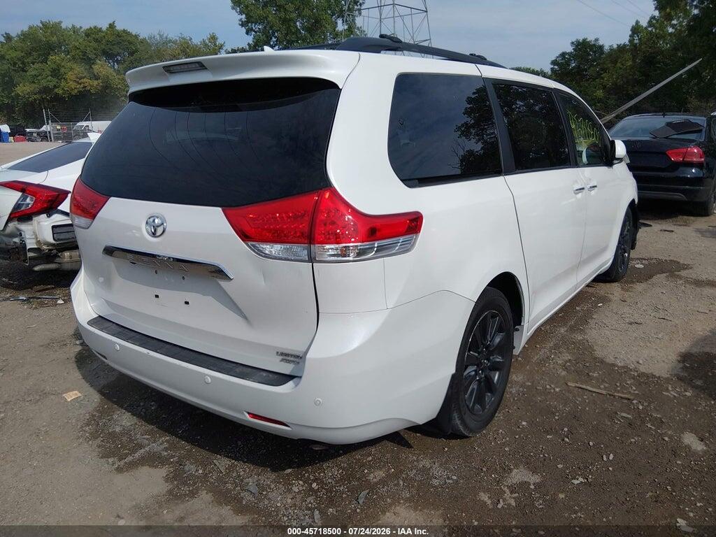 5TDDK3DC5BS021444 2011 TOYOTA SIENNA photo no. 4