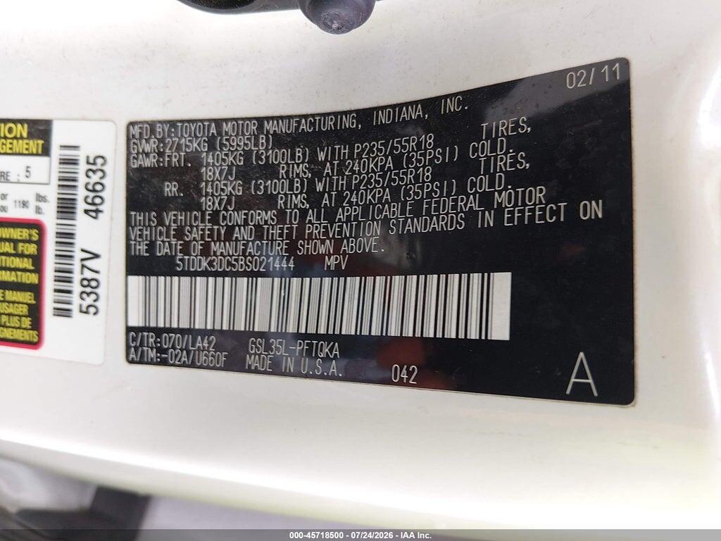 5TDDK3DC5BS021444 2011 TOYOTA SIENNA photo no. 9