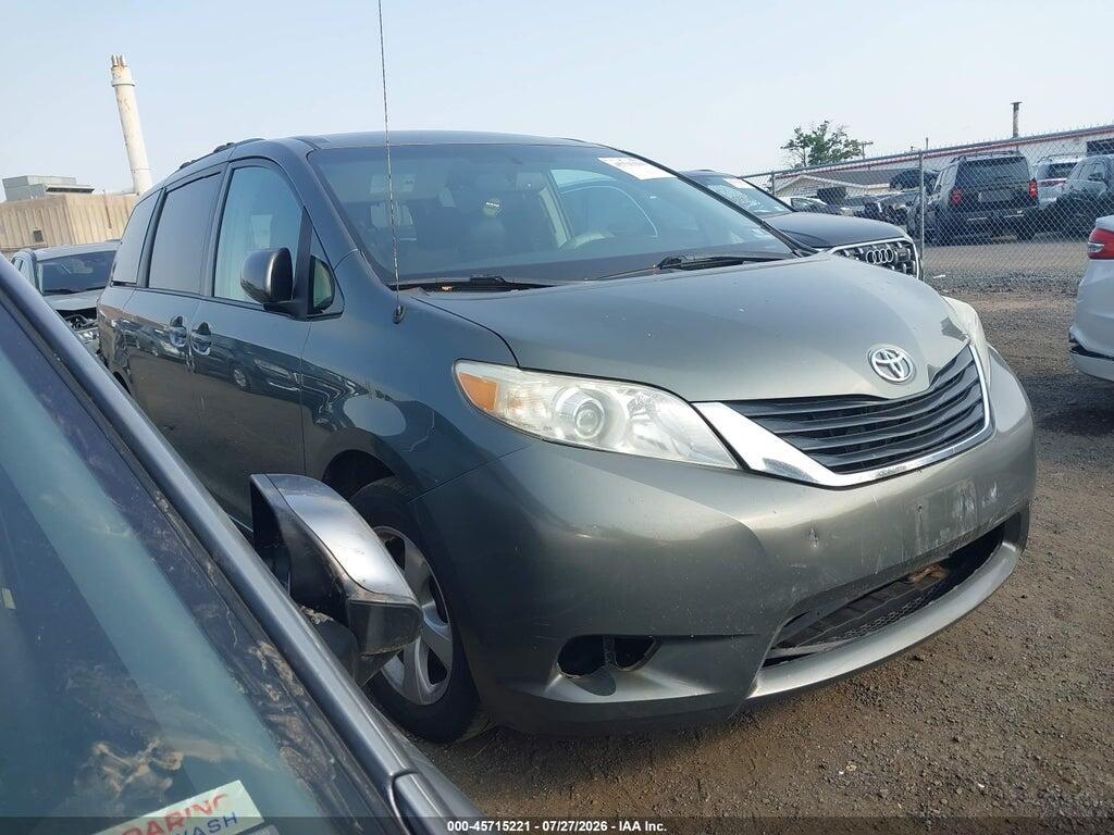5TDKK3DC6BS097813 2011 TOYOTA SIENNA photo no. 1