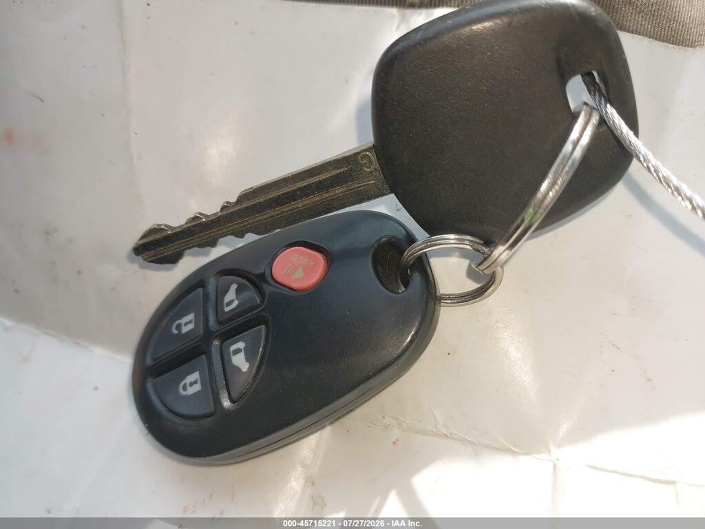 5TDKK3DC6BS097813 2011 TOYOTA SIENNA photo no. 11