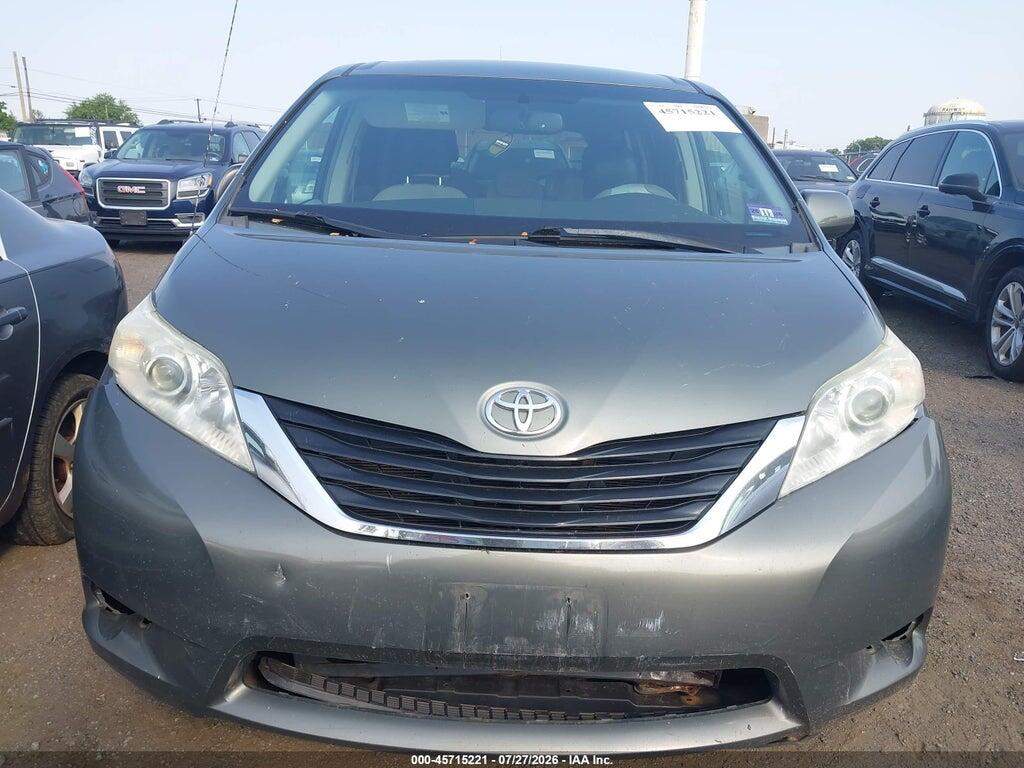 5TDKK3DC6BS097813 2011 TOYOTA SIENNA photo no. 12