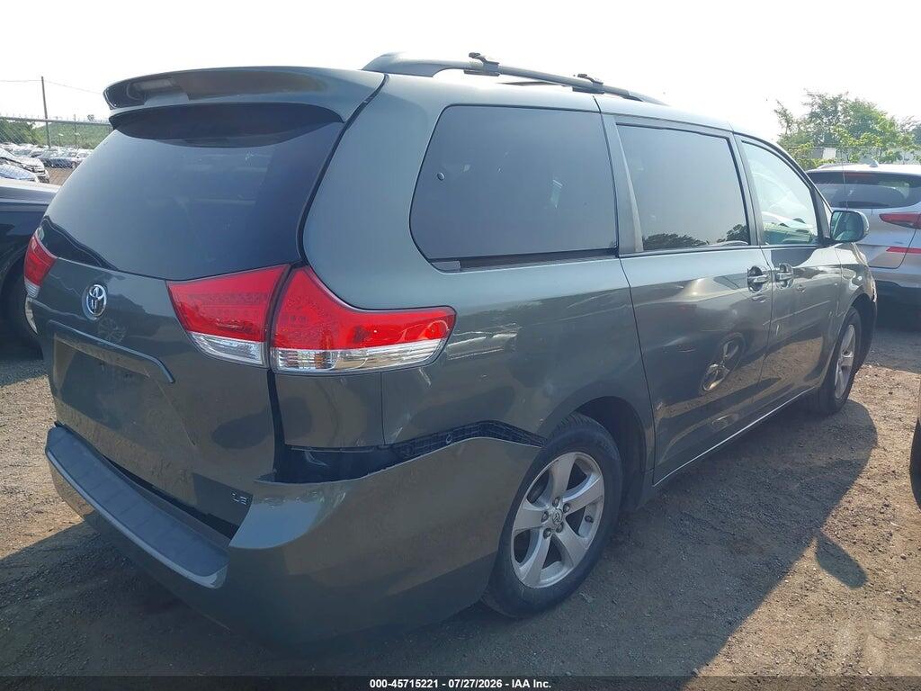 5TDKK3DC6BS097813 2011 TOYOTA SIENNA photo no. 6