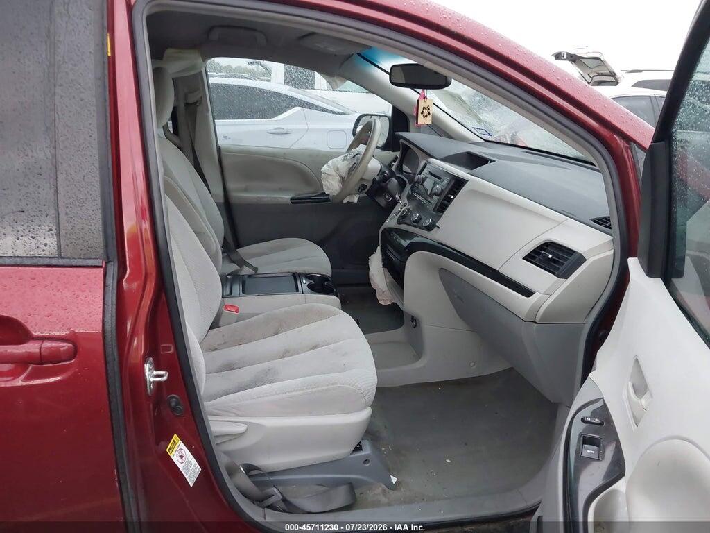 5TDKK3DC8BS168316 2011 TOYOTA SIENNA photo no. 5