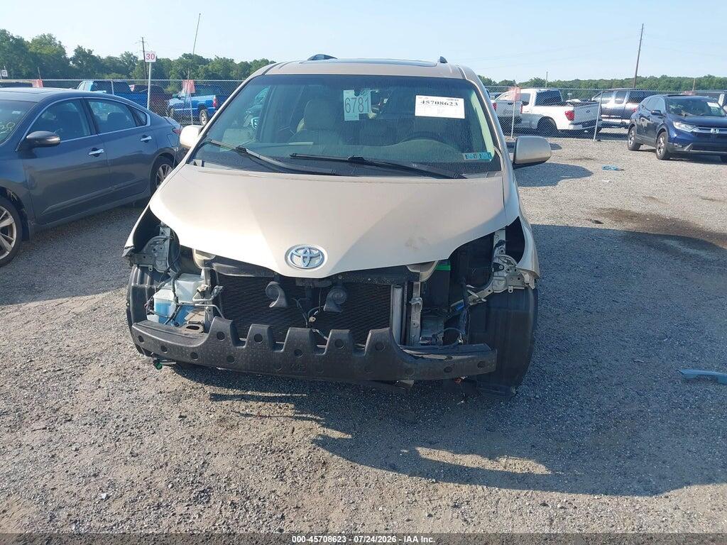 5TDYK3DC2BS016428 2011 TOYOTA SIENNA photo no. 12