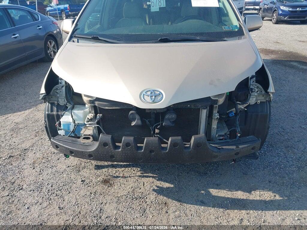 5TDYK3DC2BS016428 2011 TOYOTA SIENNA photo no. 6