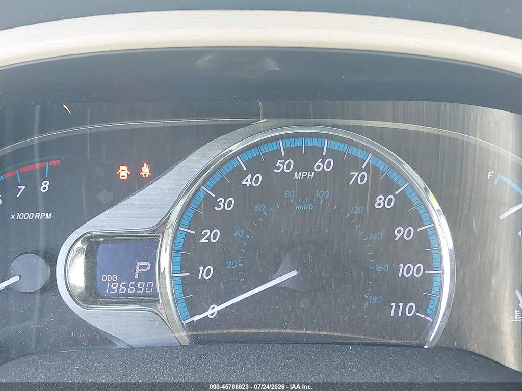 5TDYK3DC2BS016428 2011 TOYOTA SIENNA photo no. 7