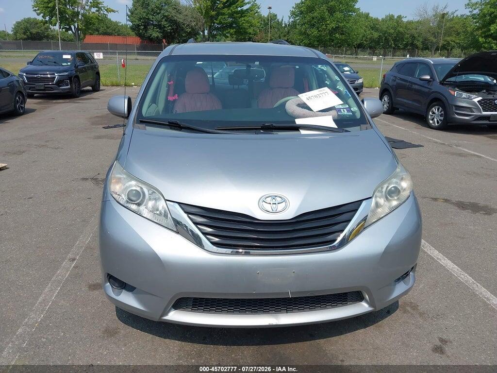 5TDKK3DCXBS048842 2011 TOYOTA SIENNA photo no. 12