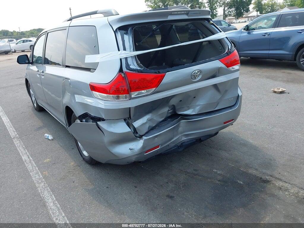 5TDKK3DCXBS048842 2011 TOYOTA SIENNA photo no. 6