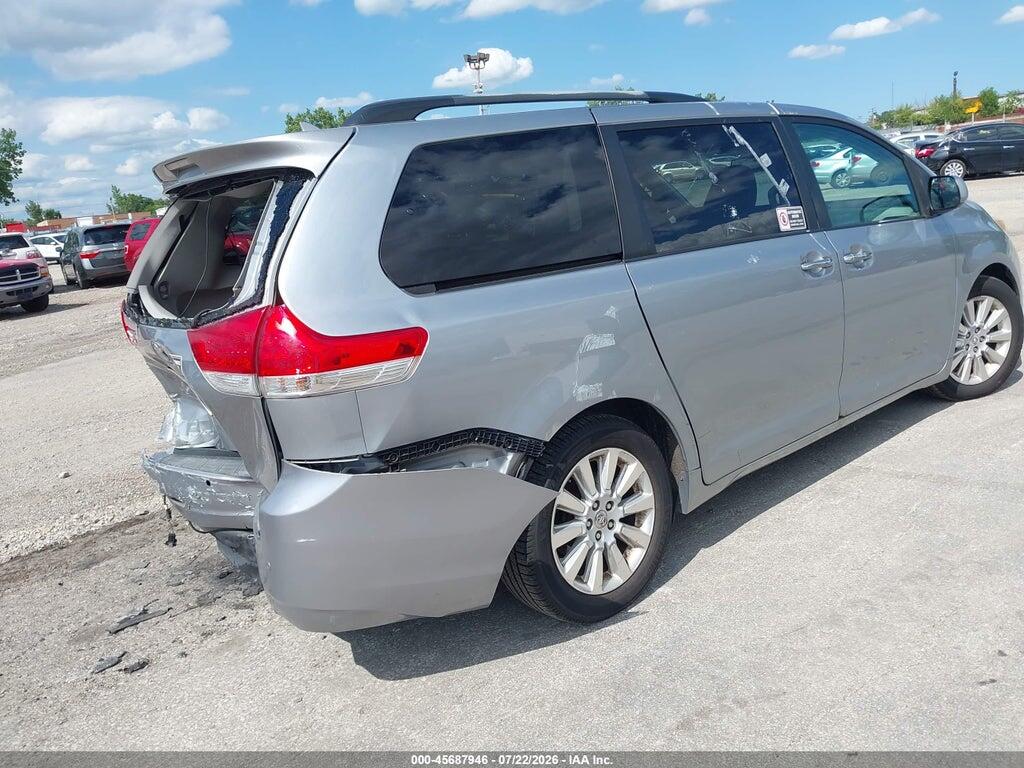 5TDDK3DC6BS006922 2011 TOYOTA SIENNA photo no. 4