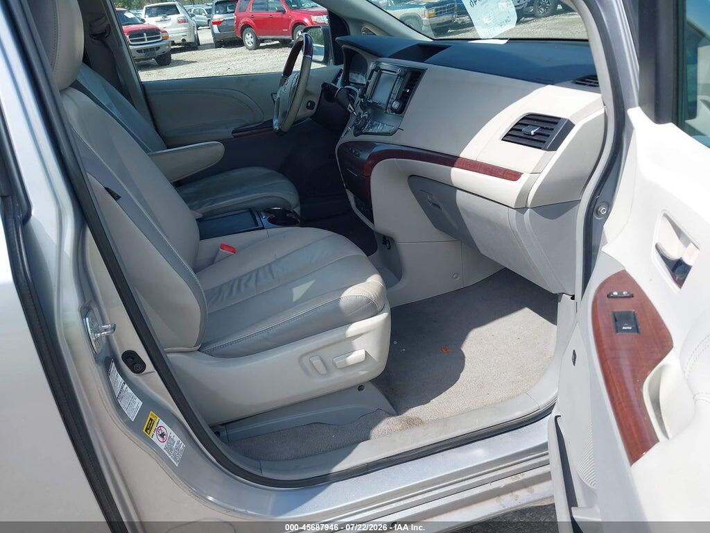 5TDDK3DC6BS006922 2011 TOYOTA SIENNA photo no. 5