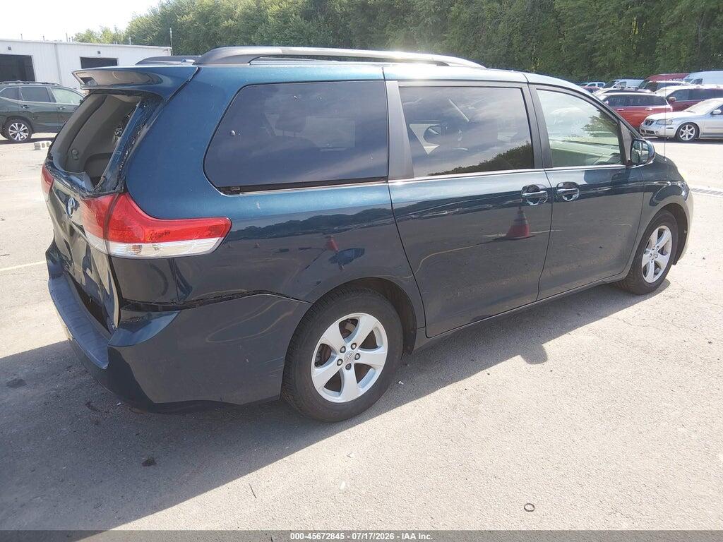 5TDKK3DC7BS155346 2011 TOYOTA SIENNA photo no. 4